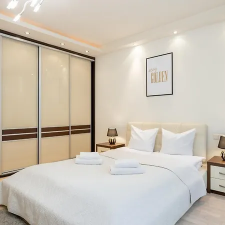 Urban Chic - One Bedroom -luxury - Grzybowska 5 Apartment Warschau